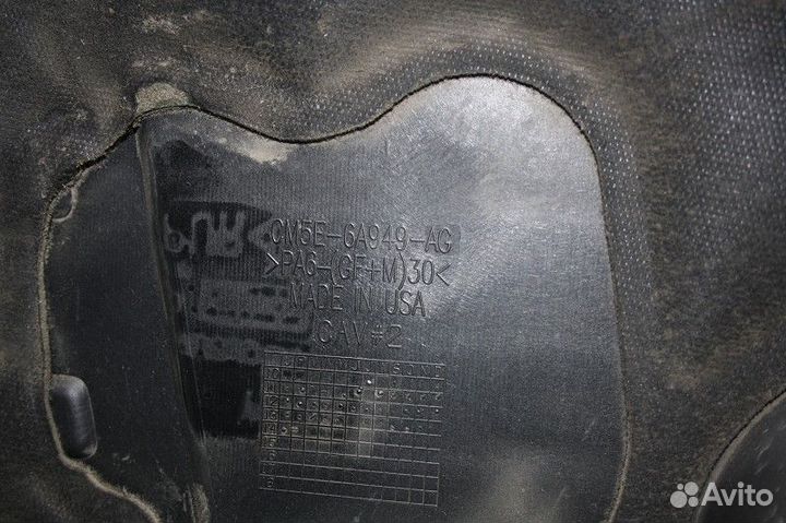 Крышка двигателя декоративная ford focus III 2011