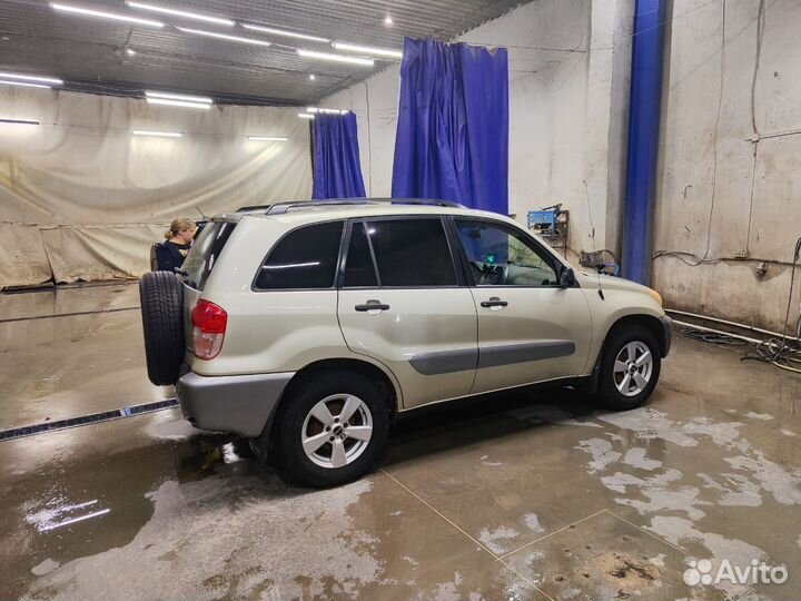 Toyota RAV4 2.0 AT, 2003, 336 000 км