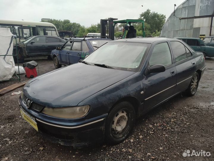 Привод передний правый Peugeot 406 1.8i 16v