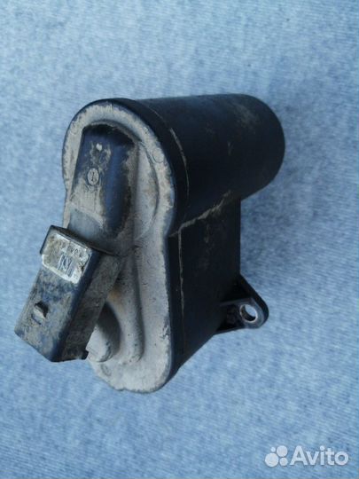 Моторчик суппорта левый VW passat B6 1.8