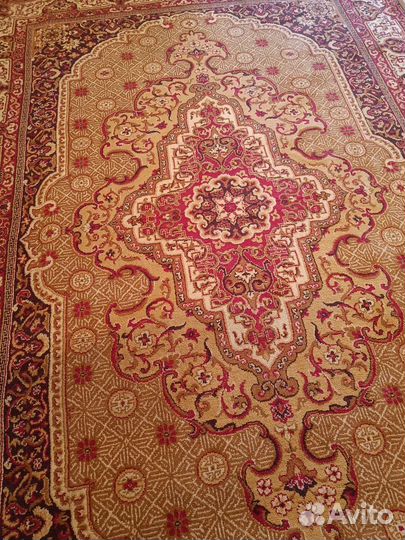 Ковер шерстяной