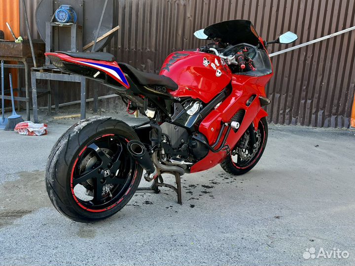 Honda VFR 800