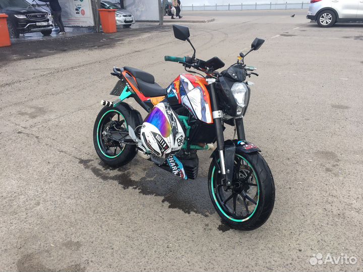 KTM duke 125