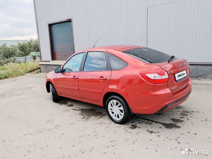 LADA Granta 1.6 МТ, 2021, 33 500 км