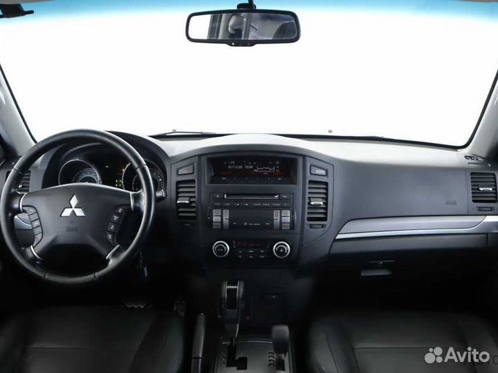 Mitsubishi Pajero 3.2 AT, 2011, 186 604 км