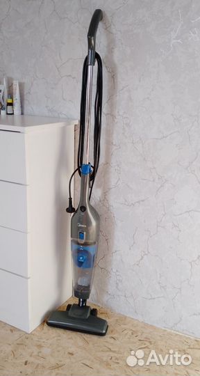 Вертикальный пылесос