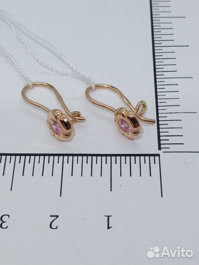 Серьги с синтетическим камнем Золото