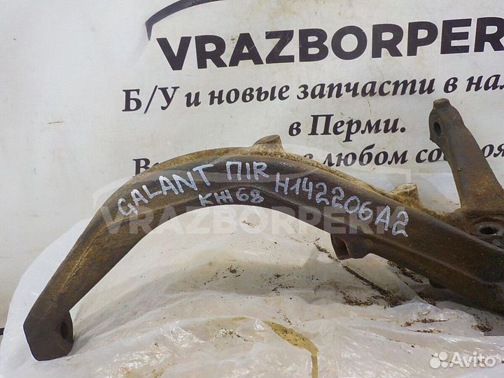 Кулак поворотный передний правый Mitsubishi Galant