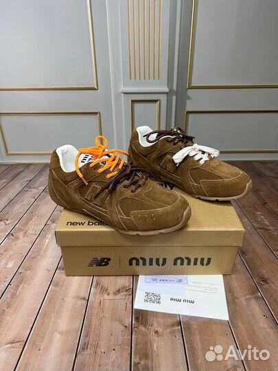 Кроссовки new balance miu miu