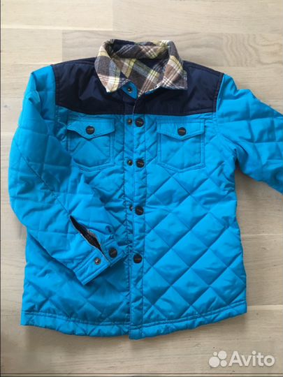 Легкая курточка и хлопковая кофта