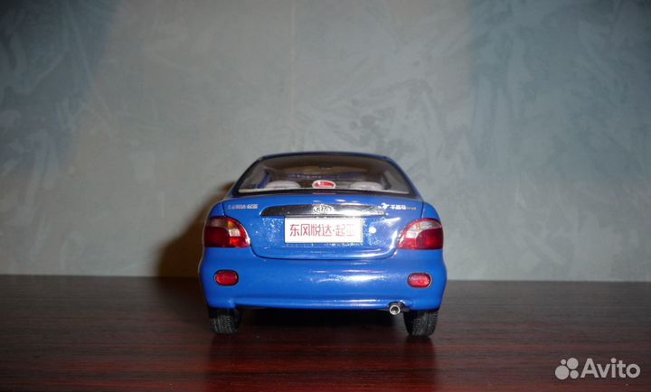 Hyundai Accent 1 модель 1:18