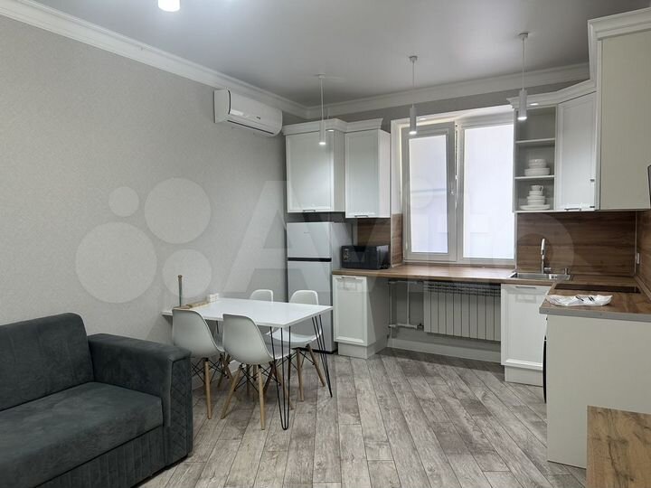 2-к. квартира, 40 м², 1/3 эт.