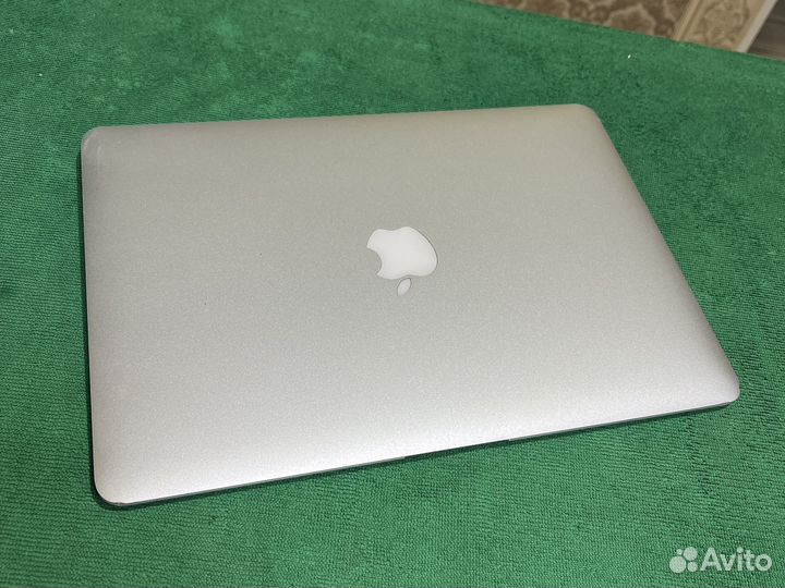MacBook Air mid 2013 i5, 4Gb, SSD 256Gb