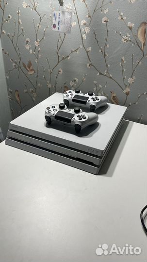 Sony playstation 4 PS4 pro 1tb
