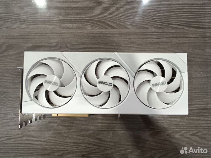 Inno3D RTX 4090 X3 OC 24GB White с гарантией