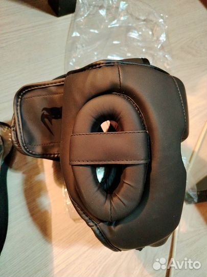 Боксерский шлем Venum