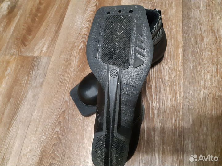 Лыжные ботинки 32 размер
