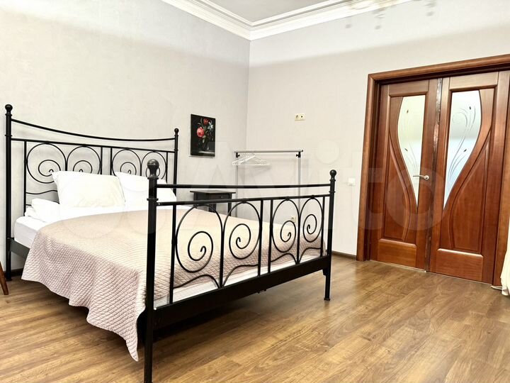 2-к. квартира, 85 м², 4/5 эт.