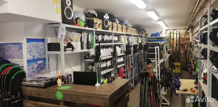 Сноуборы, горные и беговые лыжи