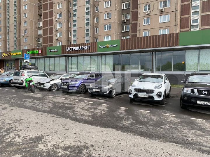 Продам торговое помещение, 349.68 м²