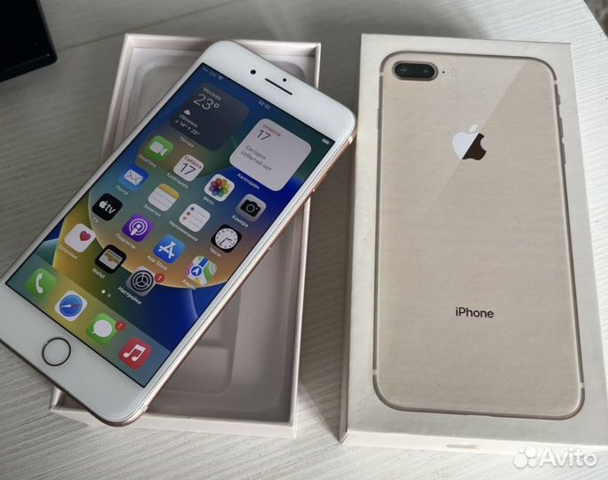 iPhone 8 Plus, 64 ГБ