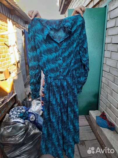 Отдам женские вещи