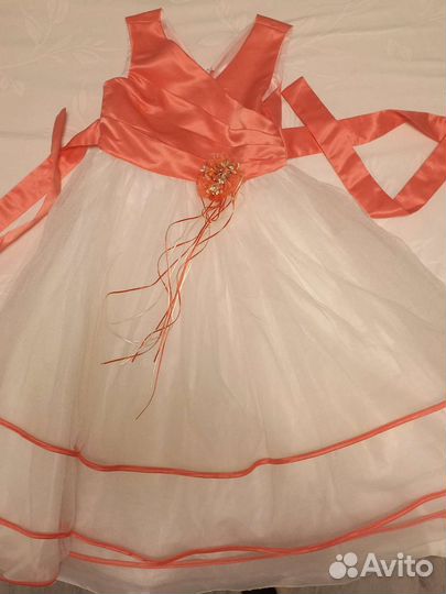 Платье праздничное