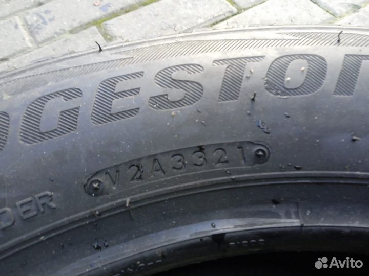 Bridgestone Blizzak DM-V2 215/60 R17 96S