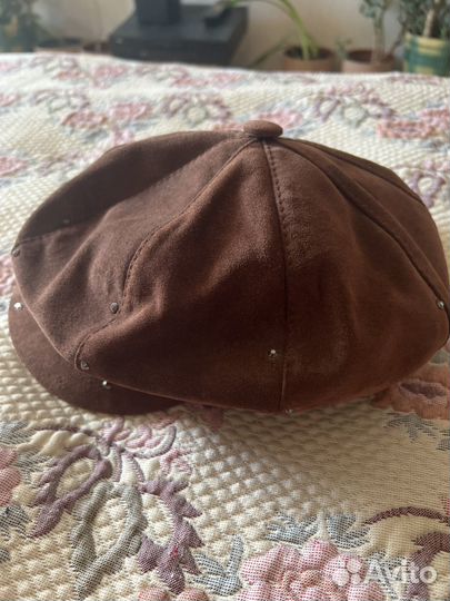 Кепка женская из замши