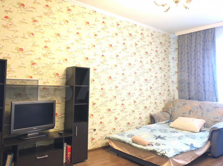 2-к. квартира, 70 м², 2/10 эт.