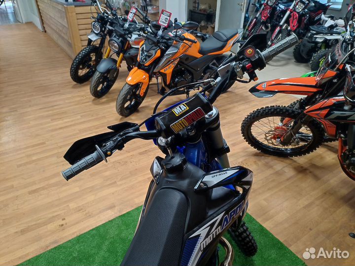 Мотоцикл Кроссовый Moto Apollo M4 300 (175FMN PR5)