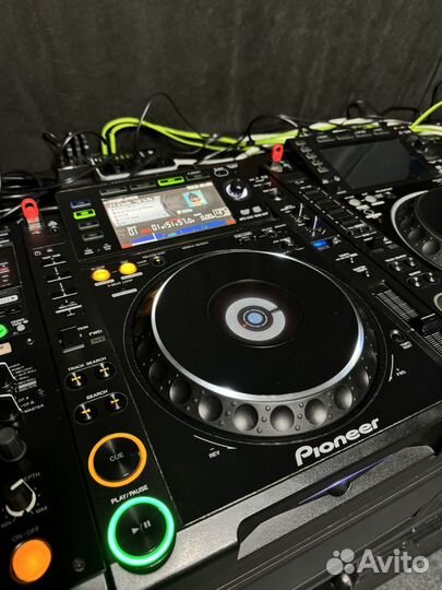 Pioneer CDJ 2000 и микшер Pioneer DJM 900 nexus