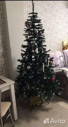 Новая елка искусственная 210см
