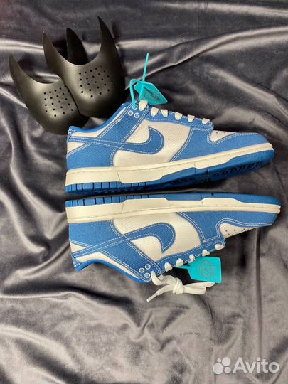 Nike Dunk Low 