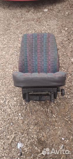 Сиденье водительское mercedes 814