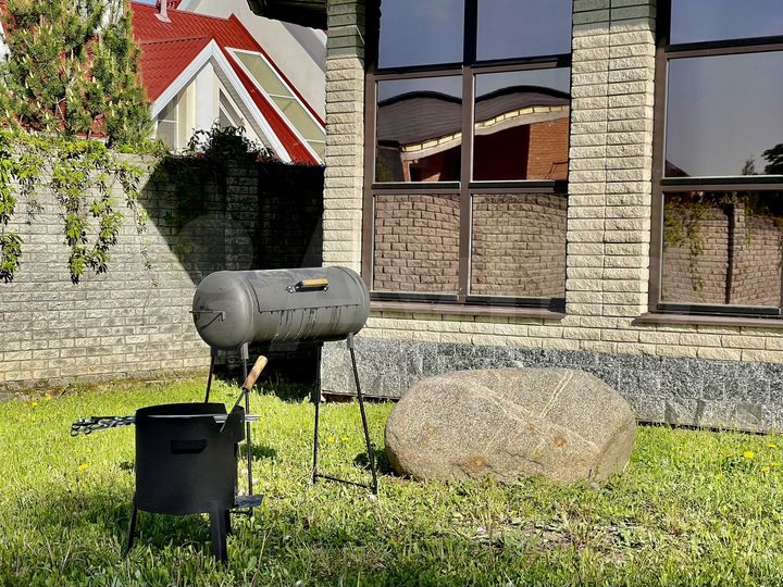 Дом 800 м² на участке 35 сот.