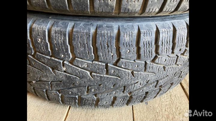 Nokian Tyres Hakkapeliitta 7 SUV 235/65 R17 111T