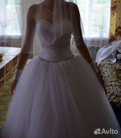 Свадебное платье