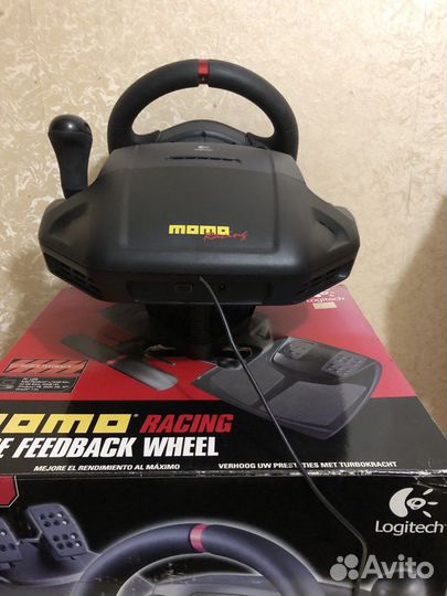 Руль Logitech momo Racing угол поворота 240