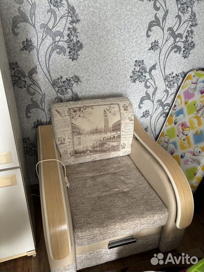 Диван и кресло