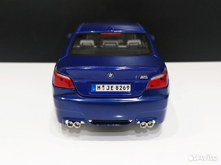 1:18 BMW M5 (E60)
