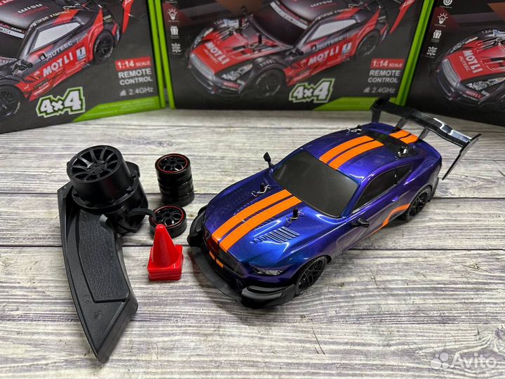Машина Ford Mustang GT на Р/У 4WD / Drift функция