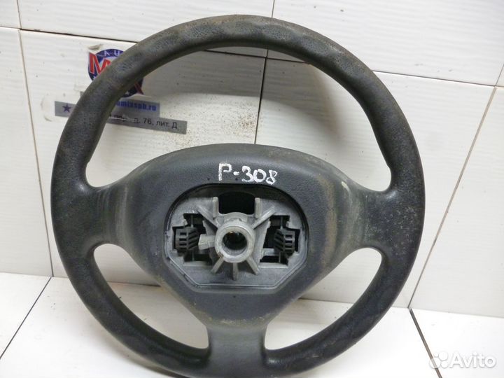 Peugeot 308 Руль