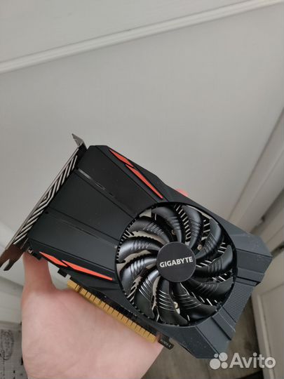 Видеокарта GTX 1050TI 4gb идеал