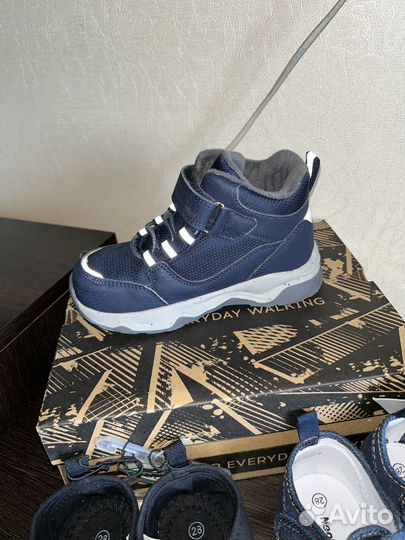 Демисезонные ботинки сандалии кеды