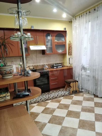 4-к. квартира, 125 м², 2/2 эт.