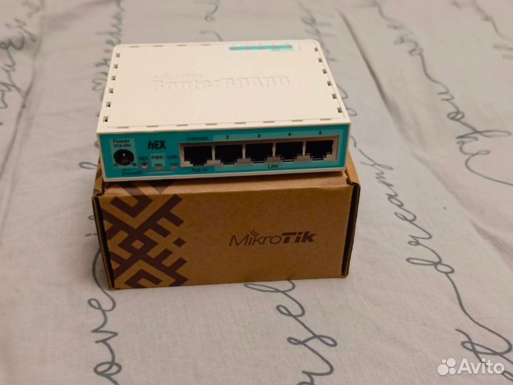 Роутер Mikrotik hEX