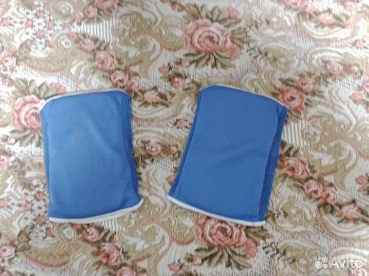 Наколенники