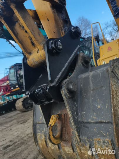 Мехaнический квик- кaплер (быстросъем) для экскава