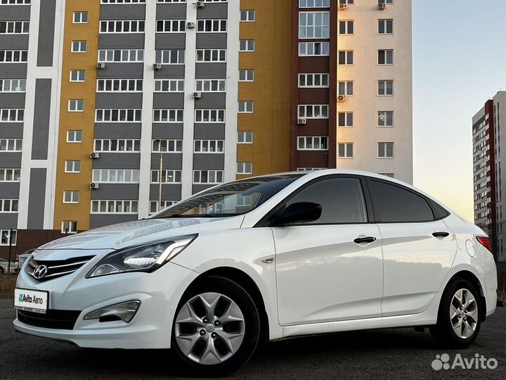 Hyundai Solaris 1.4 AT, 2015, 64 848 км